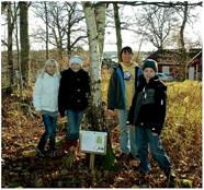 Barn i skolskogen2